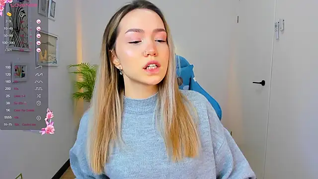 Snapshot of Evia_r0se chatting on December 19, 2024, 8:34 am Evia r0se online show from December 19, 2024, 8:34 am