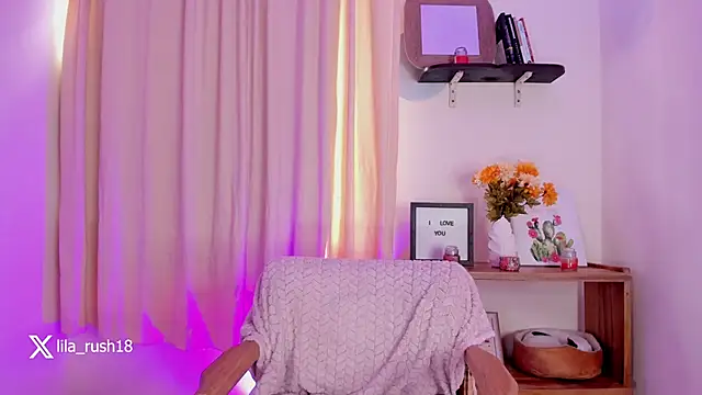 Snapshot of lila_rush chatting on November 4, 2025, 7:28 pm lila rush online show from November 4, 2025, 7:28 pm