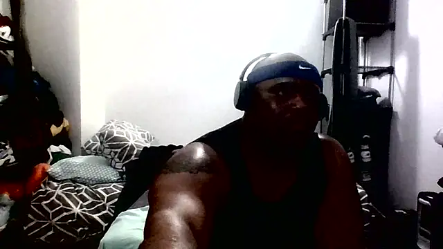 Snapshot of theythick chatting on May 4, 2026, 9:56 am theythick online show from May 4, 2026, 9:56 am