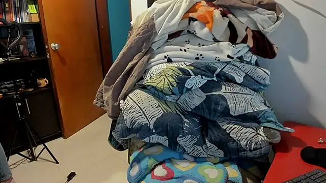 peanut tangerine online show from September 10, 2025, 11:04 pm