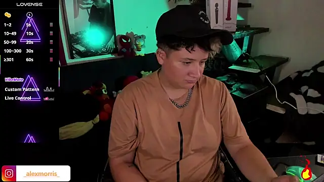 Snapshot of _AlexMorris chatting on November 25, 2025, 5:52 am AlexMorris online show from November 25, 2025, 5:52 am