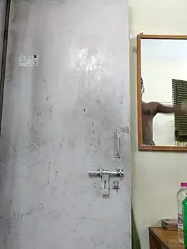 Wild-Honey online show from September 25, 2025, 1:06 pm