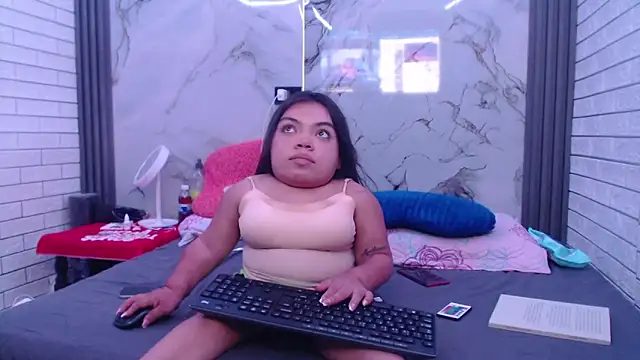 Michelle Brooks online show from September 12, 2025, 3:12 pm