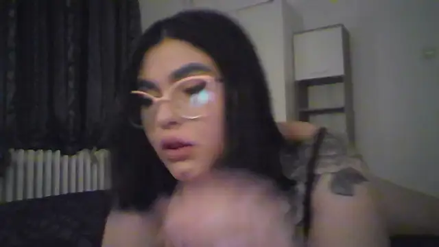 Snapshot of alexaandreea99 chatting on December 19, 2025, 7:16 pm alexaandreea99 online show from December 19, 2025, 7:16 pm