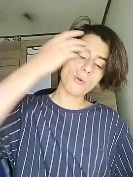 Snapshot of Alann_sr chatting on November 12, 2025, 11:36 am Alann sr online show from November 12, 2025, 11:36 am