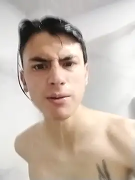 Snapshot of Alann_sr chatting on October 19, 2025, 7:49 pm Alann sr online show from October 19, 2025, 7:49 pm