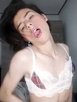 Snapshot of Alann_sr chatting on November 14, 2025, 1:26 pm Alann sr online show from November 14, 2025, 1:26 pm