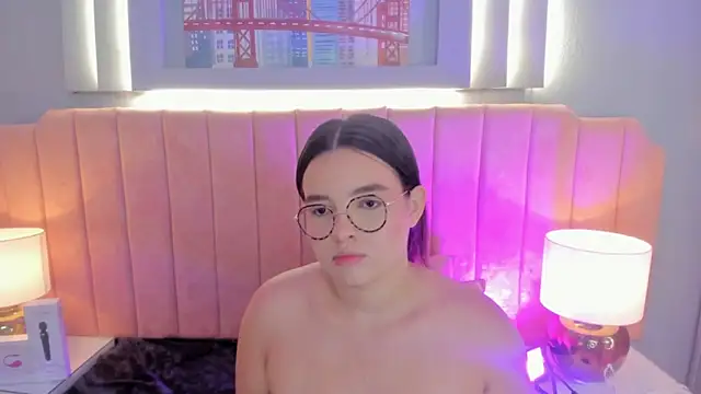 Snapshot of alys_baker chatting on October 10, 2025, 3:40 am alys baker online show from October 10, 2025, 3:40 am