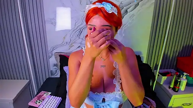 venusowen  online show from April 17, 2026, 1:47 pm