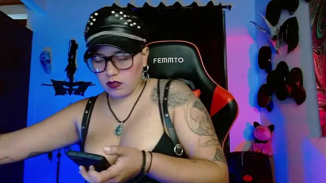 Snapshot of LilithSharon chatting on January 9, 2026, 4:47 pm LilithSharon online show from January 9, 2026, 4:47 pm