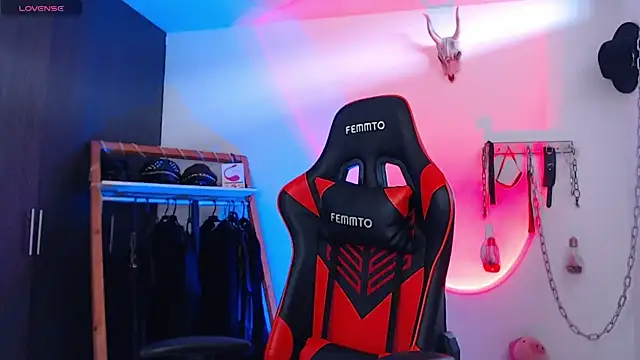 Snapshot of LilithSharon chatting on December 20, 2025, 4:54 pm LilithSharon online show from December 20, 2025, 4:54 pm