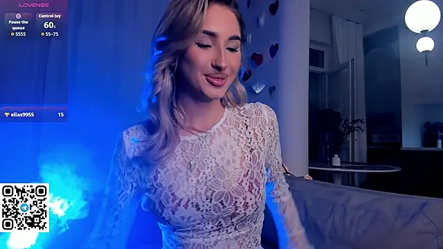 Snapshot of Danger_Bella chatting on February 14, 2026, 7:25 pm Danger Bella online show from February 14, 2026, 7:25 pm