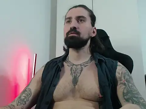 MateoHunk online show from December 2, 2025, 12:51 pm