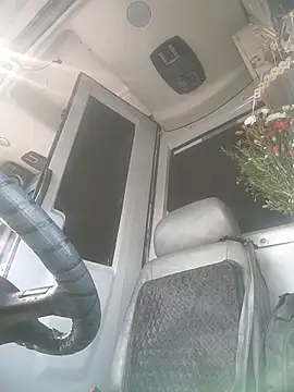 alexchir4 online show from December 18, 2025, 1:26 pm