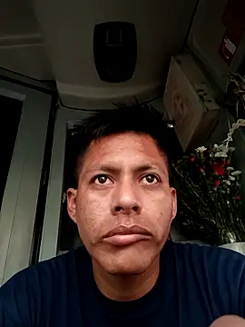 Snapshot of alexchir4 chatting on December 16, 2025, 11:20 pm alexchir4 online show from December 16, 2025, 11:20 pm