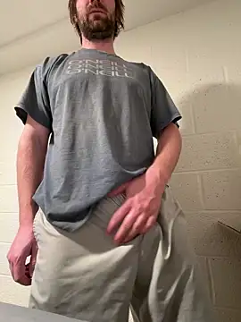 pizzaboy13 online show from February 9, 2026, 5:49 am