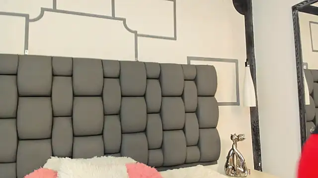 Jade squirtt online show from October 1, 2025, 11:36 am