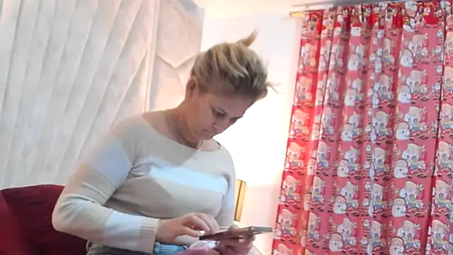 Jade squirtt online show from December 3, 2025, 10:14 am