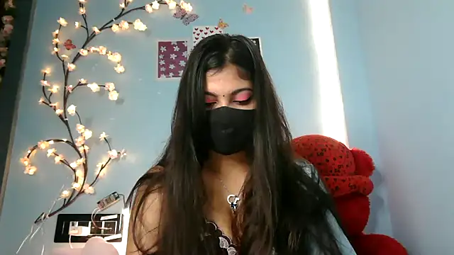 Snapshot of Reena_Singh53 chatting on September 22, 2025, 1:28 pm Reena Singh53 online show from September 22, 2025, 1:28 pm