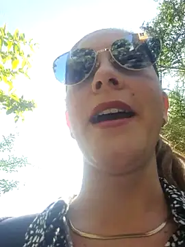 Snapshot of Hanny_24 chatting on September 23, 2025, 2:24 pm Hanny 24 online show from September 23, 2025, 2:24 pm