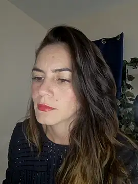 Snapshot of Hanny_24 chatting on September 11, 2025, 2:22 am Hanny 24 online show from September 11, 2025, 2:22 am