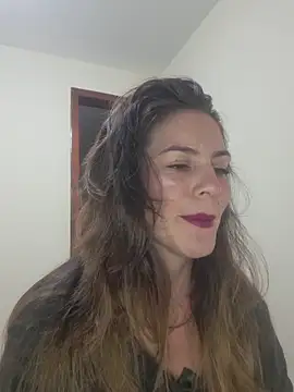 Snapshot of Hanny_24 chatting on October 19, 2025, 9:12 am Hanny 24 online show from October 19, 2025, 9:12 am