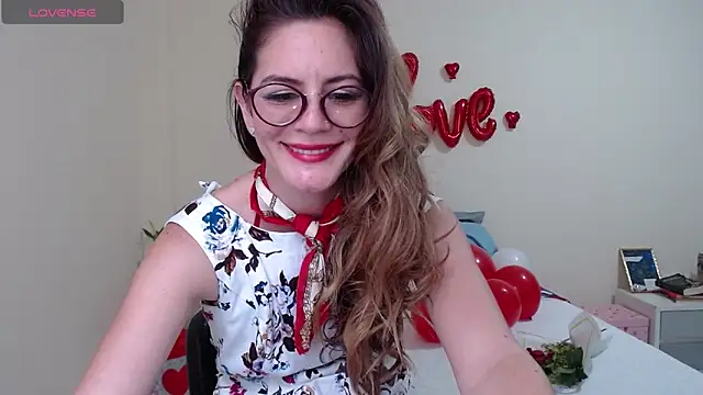 Snapshot of Hanny_24 chatting on February 14, 2025, 7:02 pm Hanny 24 online show from February 14, 2025, 7:02 pm