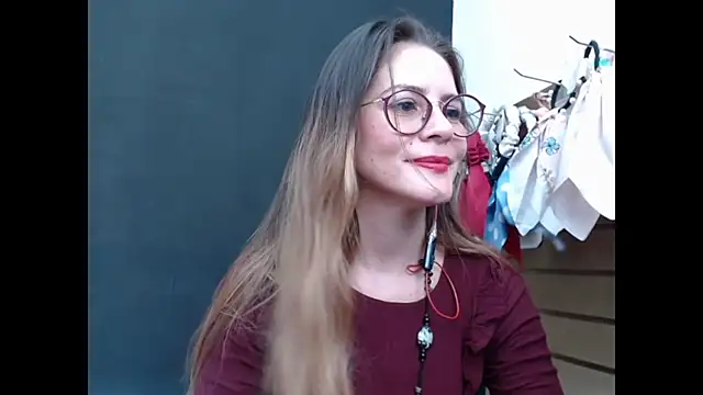 Snapshot of Hanny_24 chatting on February 7, 2025, 5:29 pm Hanny 24 online show from February 7, 2025, 5:29 pm