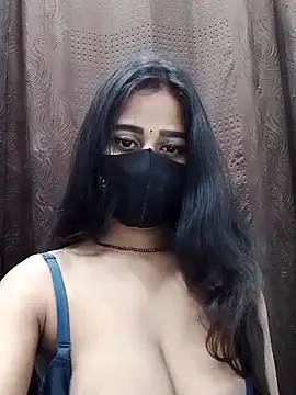 Lalisa sexy online show from April 6, 2026, 6:09 pm