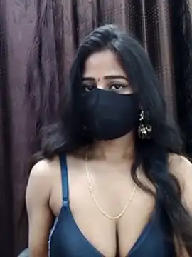 Lalisa sexy online show from February 2, 2026, 4:50 pm