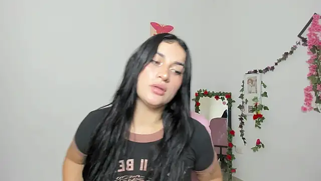 Emic  online show from November 13, 2025, 4:11 pm