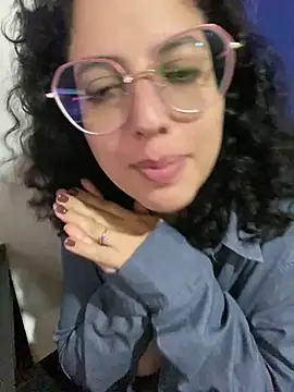 Snapshot of babyluna939 chatting on March 12, 2025, 11:44 pm babyluna939 online show from March 12, 2025, 11:44 pm