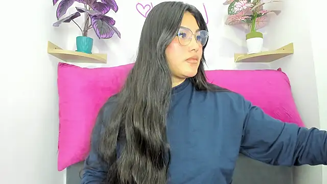Snapshot of Little_Ivy chatting on September 16, 2025, 4:08 pm Little Ivy online show from September 16, 2025, 4:08 pm