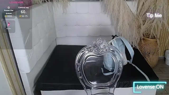 Bruja  Scarlata online show from October 16, 2025, 10:12 am