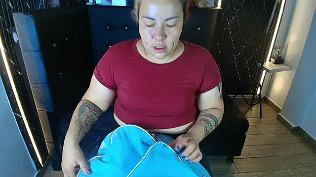 Bruja  Scarlata online show from November 24, 2025, 10:15 am