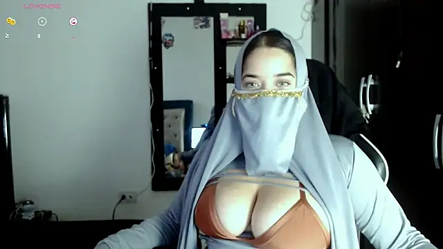 janna isa online show from September 10, 2025, 8:19 pm