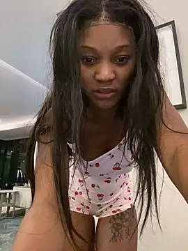 Snapshot of mmbaliii chatting on March 4, 2025, 11:54 pm mmbaliii online show from March 4, 2025, 11:54 pm