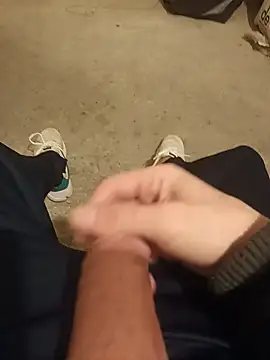 Snapshot of casper0303 chatting on March 2, 2025, 10:56 pm casper0303 online show from March 2, 2025, 10:56 pm