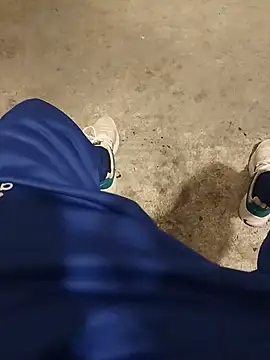 Snapshot of casper0303 chatting on March 7, 2025, 11:38 pm casper0303 online show from March 7, 2025, 11:38 pm