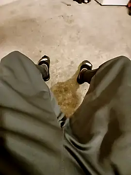 Snapshot of casper0303 chatting on December 19, 2025, 11:29 pm casper0303 online show from December 19, 2025, 11:29 pm