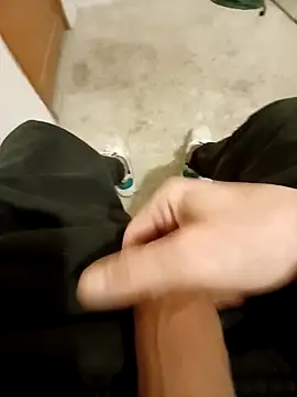 Snapshot of casper0303 chatting on February 13, 2026, 11:16 pm casper0303 online show from February 13, 2026, 11:16 pm