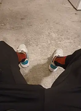 Snapshot of casper0303 chatting on October 11, 2025, 3:57 pm casper0303 online show from October 11, 2025, 3:57 pm