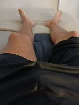 Snapshot of casper0303 chatting on September 19, 2025, 7:01 am casper0303 online show from September 19, 2025, 7:01 am