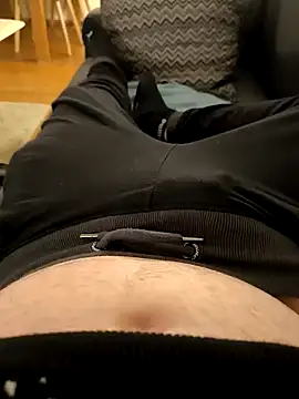 OdinWolf1990 online show from November 5, 2025, 8:23 pm