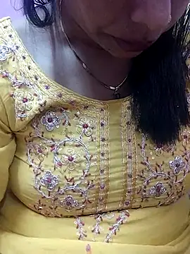 Snapshot of Urmila_bhabhii chatting on March 21, 2025, 2:29 pm Urmila bhabhii online show from March 21, 2025, 2:29 pm