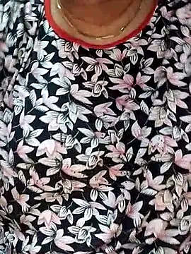 Snapshot of Urmila_bhabhii chatting on March 22, 2025, 2:59 am Urmila bhabhii online show from March 22, 2025, 2:59 am