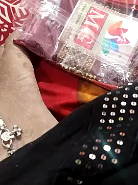 Snapshot of Urmila_bhabhii chatting on February 24, 2025, 7:44 am Urmila bhabhii online show from February 24, 2025, 7:44 am