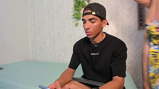 jony honey online show from March 4, 2026, 11:51 am