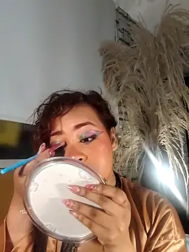 Snapshot of Estrella05_ chatting on February 12, 2026, 4:56 am Estrella05 online show from February 12, 2026, 4:56 am