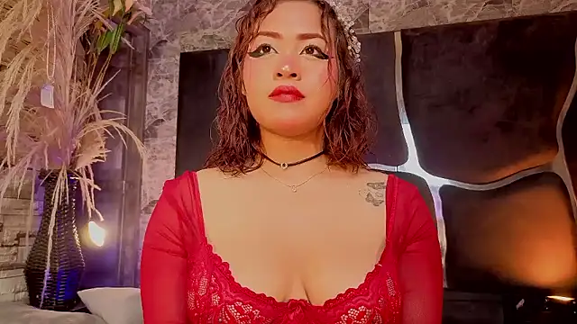 Snapshot of Estrella05_ chatting on January 13, 2026, 5:11 am Estrella05 online show from January 13, 2026, 5:11 am